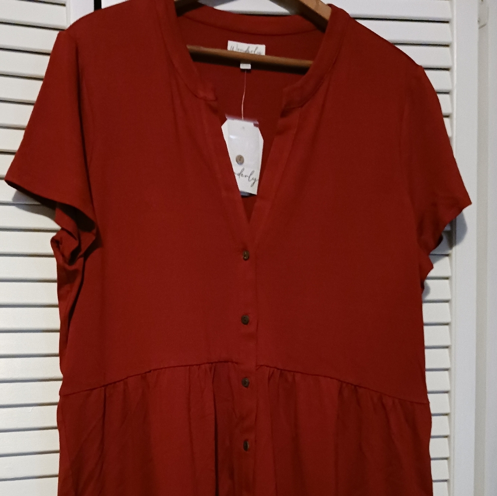 Wonderly women's short sleeve Julianna crepe button down tunic. Xl. NWT.